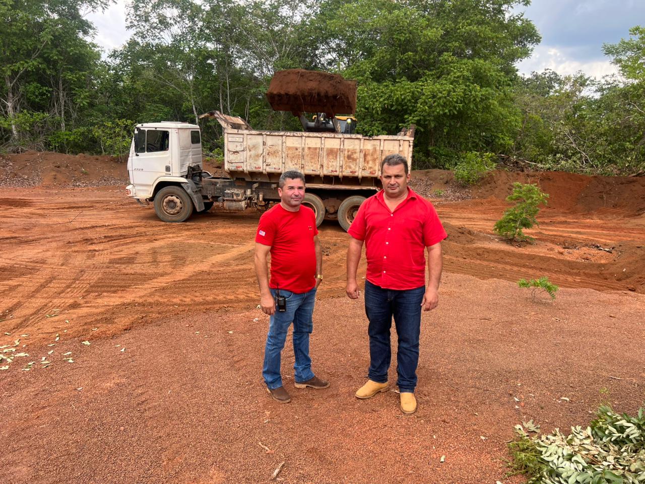 Prefeitura de Abreulândia intensifica melhorias nas estradas do Assentamento Barreirinho