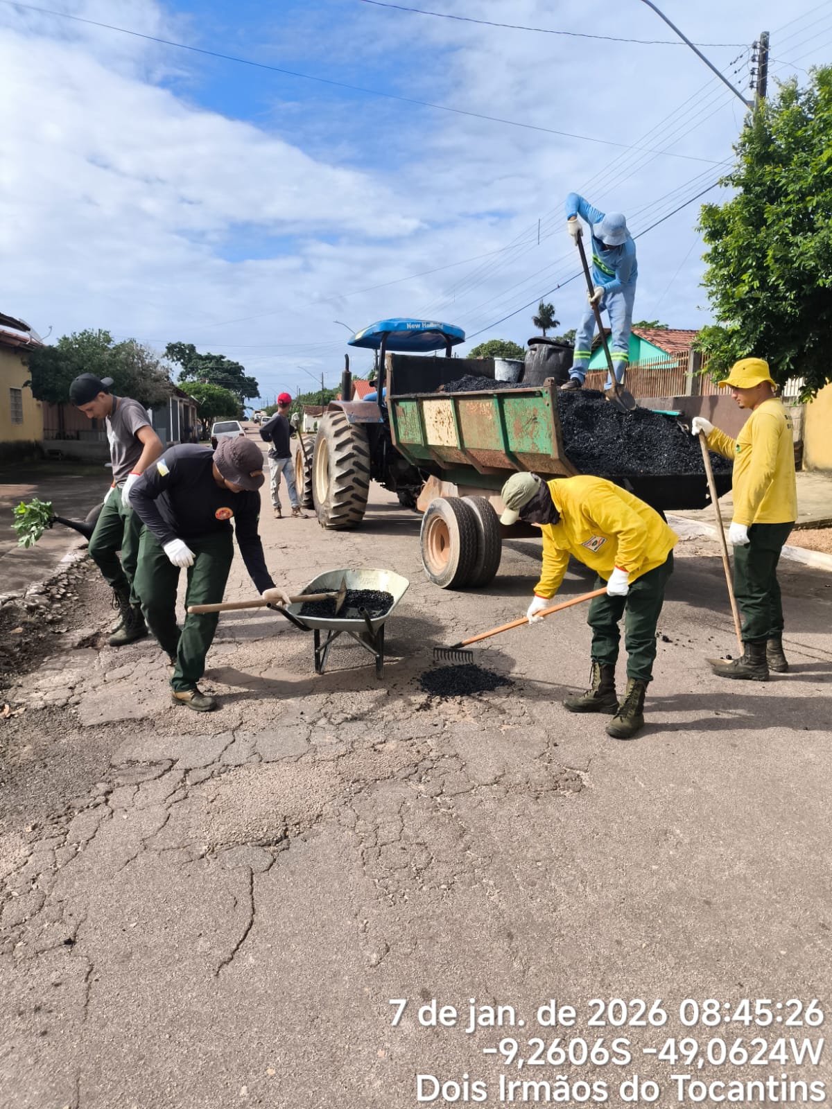Operação Tapa-Buraco avança em Dois Irmãos do Tocantins com apoio da Brigada Ambiental