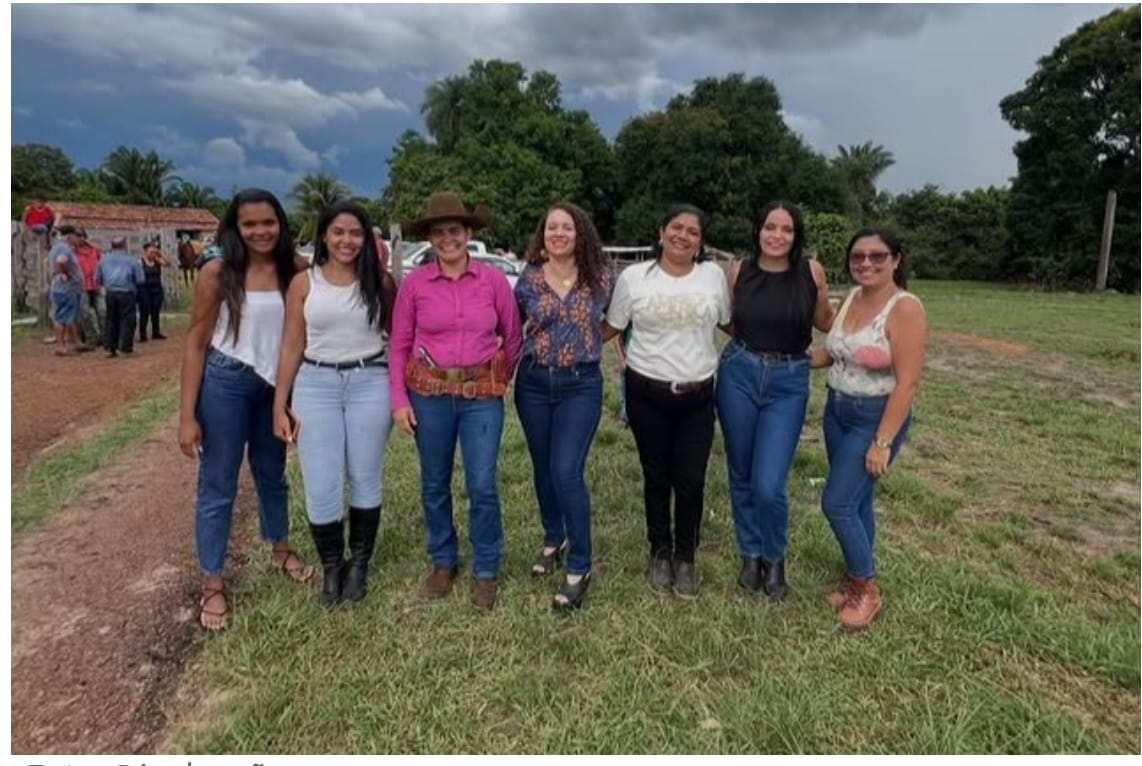 Prefeito Saulo Barbosa e primeira-dama participam da Cavalgada de Santo Reis no Assentamento Piracema