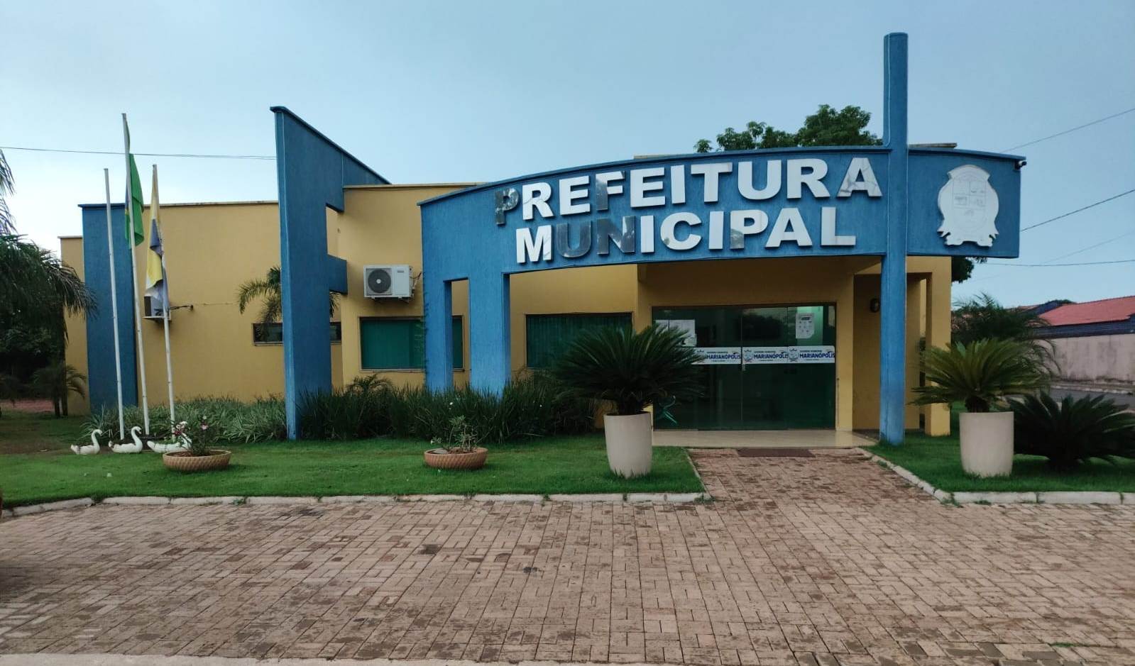 Licitação para compra de materiais de expediente é declarada deserta e Prefeitura de Marianópolis republica edital