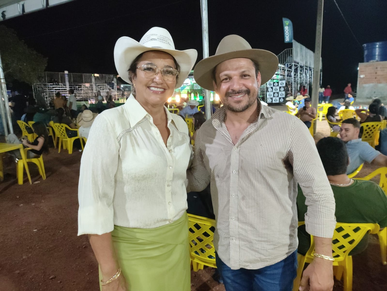 Prefeitos Enfermeira Nezita e Marcos do Chico destacam importância da parceria no Rodeio São José em Campina Verde