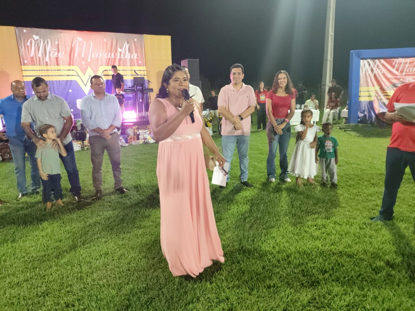 Prefeitura de Marianópolis anuncia programação especial para o Dia das Mães no Estádio Carmeirão