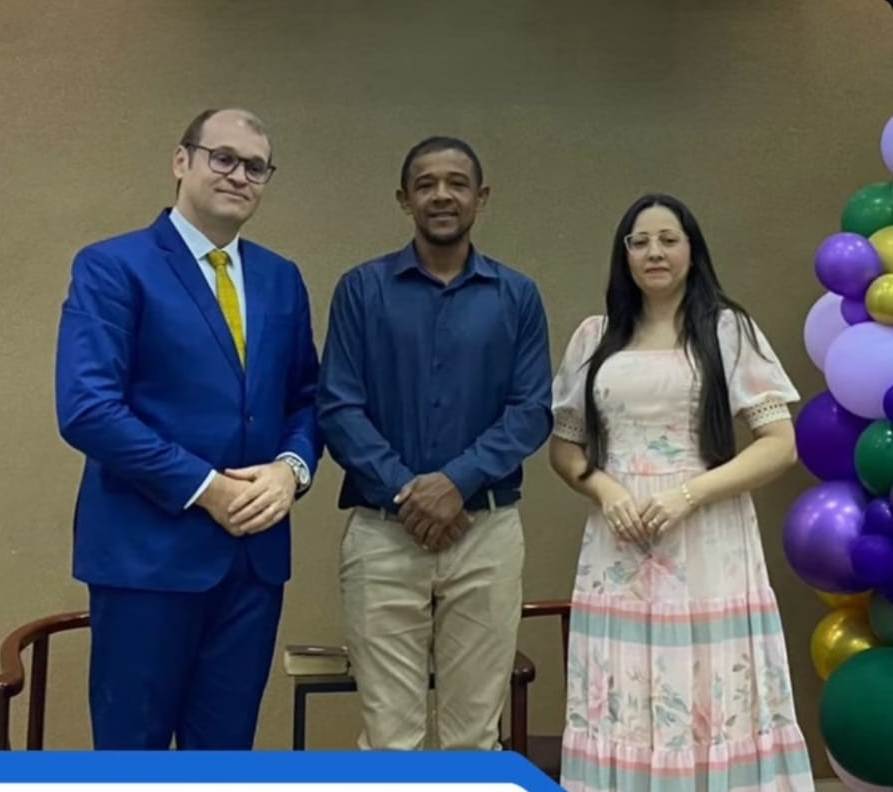 Presidente da Câmara de Divinópolis Valdivan participa de culto em ação de graças