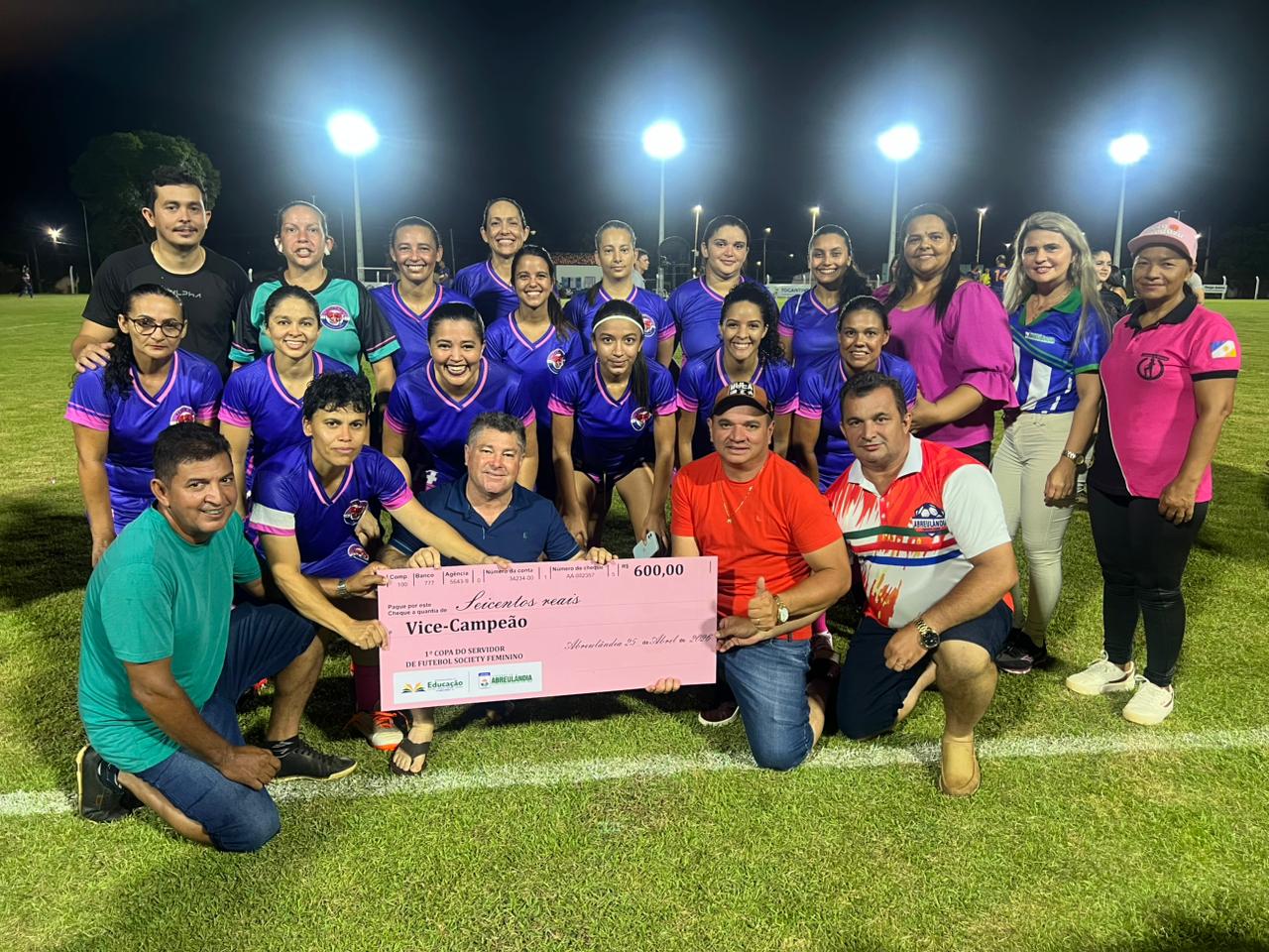 Equipe da Saúde de Abreulândia conquista vice-campeonato em torneio de futebol society