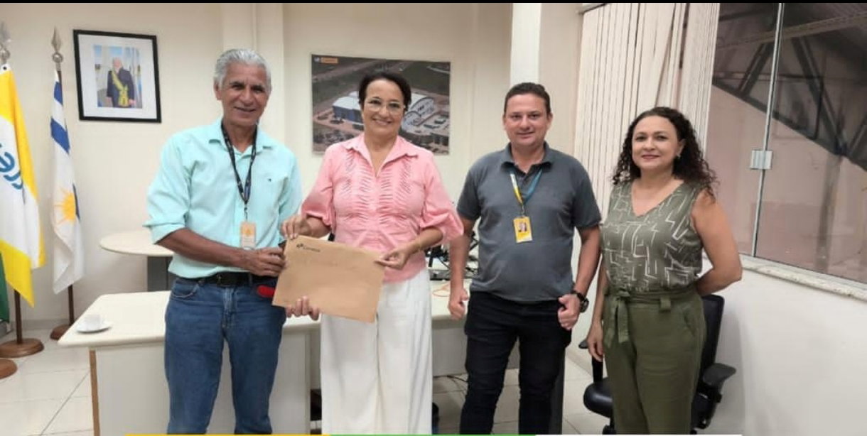 Monte Santo busca melhorias nos serviços postais em reunião com os Correios