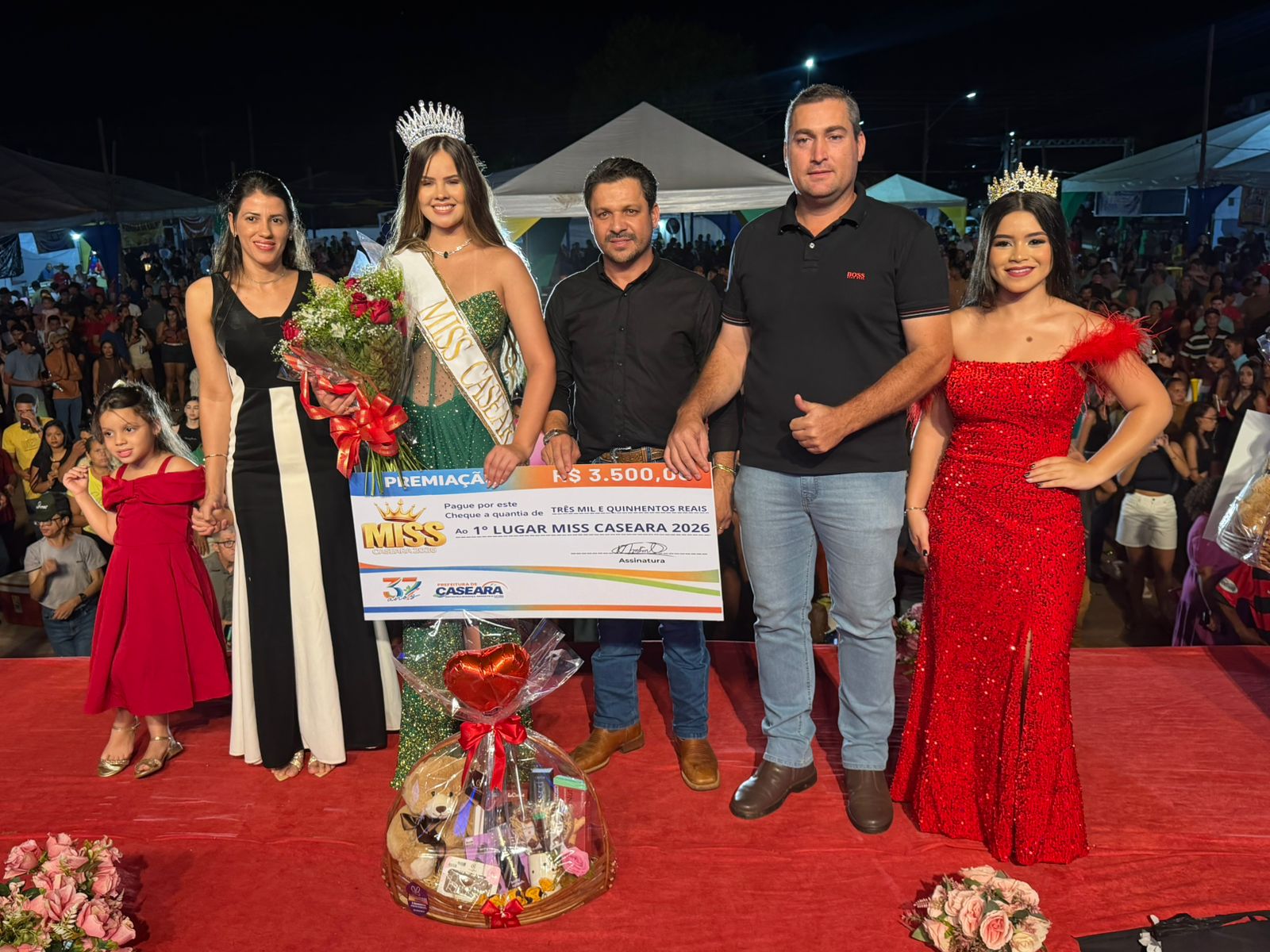 Aos 20 anos Bianca Guimarães é eleita Miss Caseara 2026
