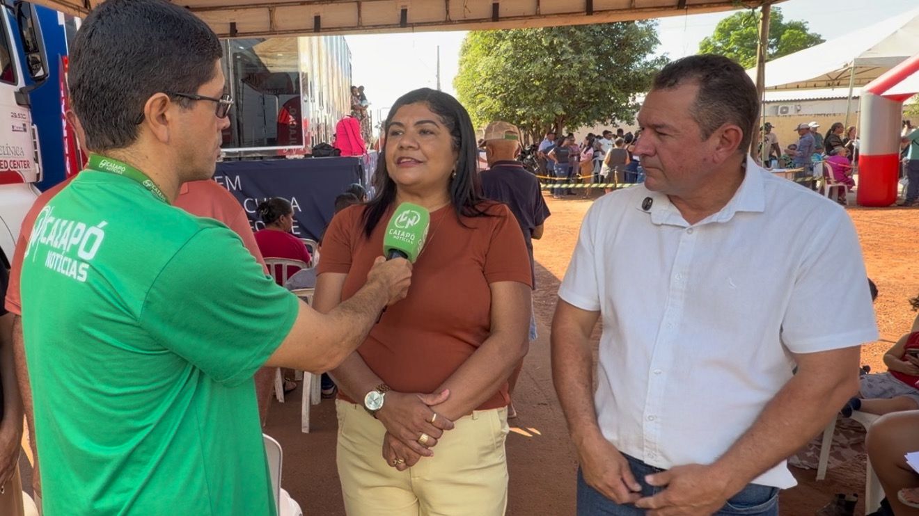 Primeira-dama destaca fortalecimento da saúde durante mega atendimento em Marianópolis
