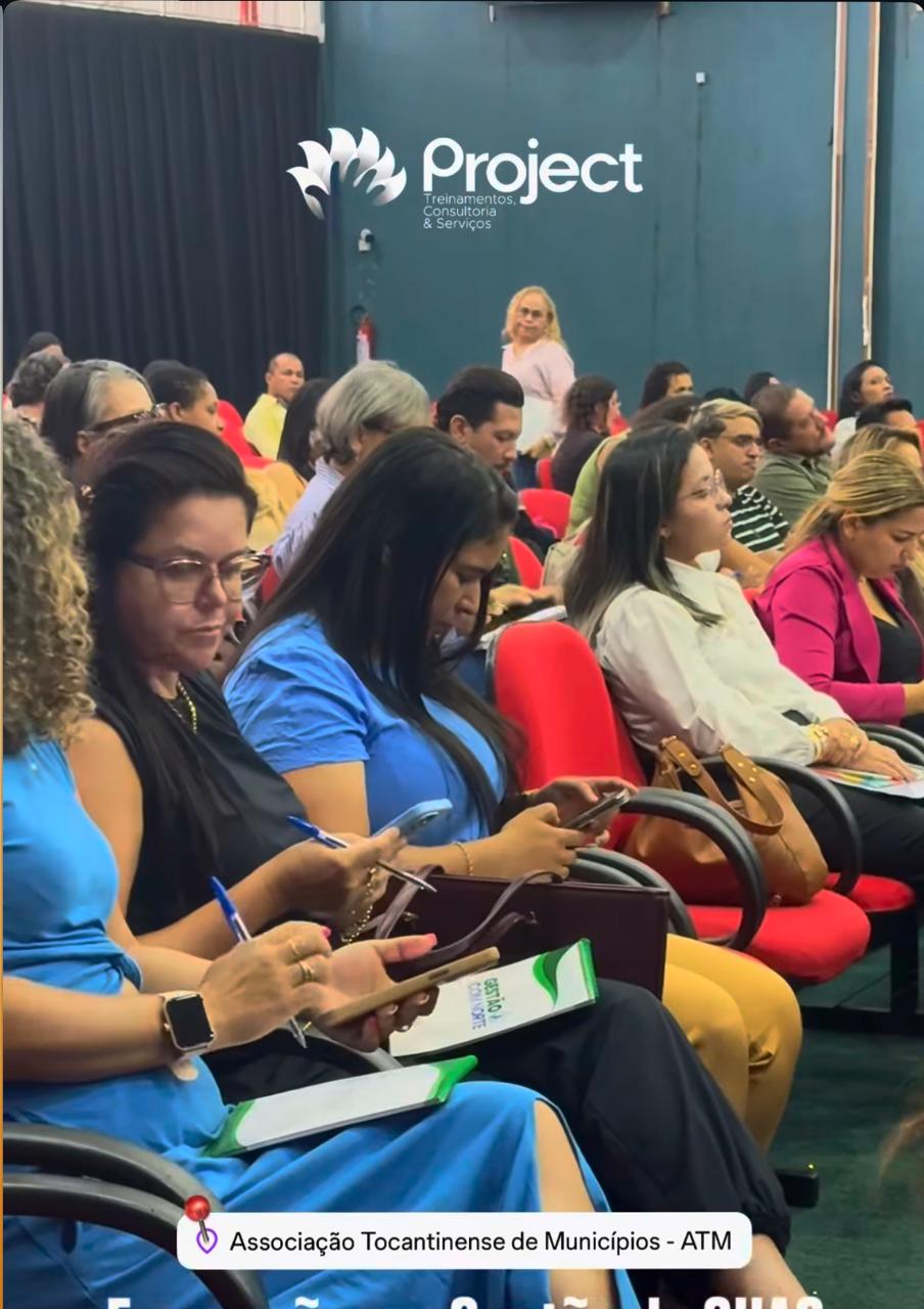 Primeira-dama Lenildes Vieira e Laudinéia Vieira de Divinópolis participam de capacitação sobre controle social do SUAS em Palmas