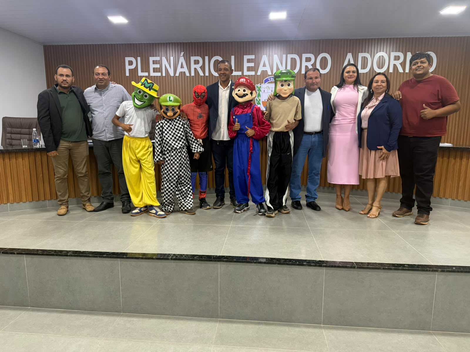 Carreta da Alegria busca apoio institucional na Câmara de Divinópolis para ampliar estrutura de apresentações