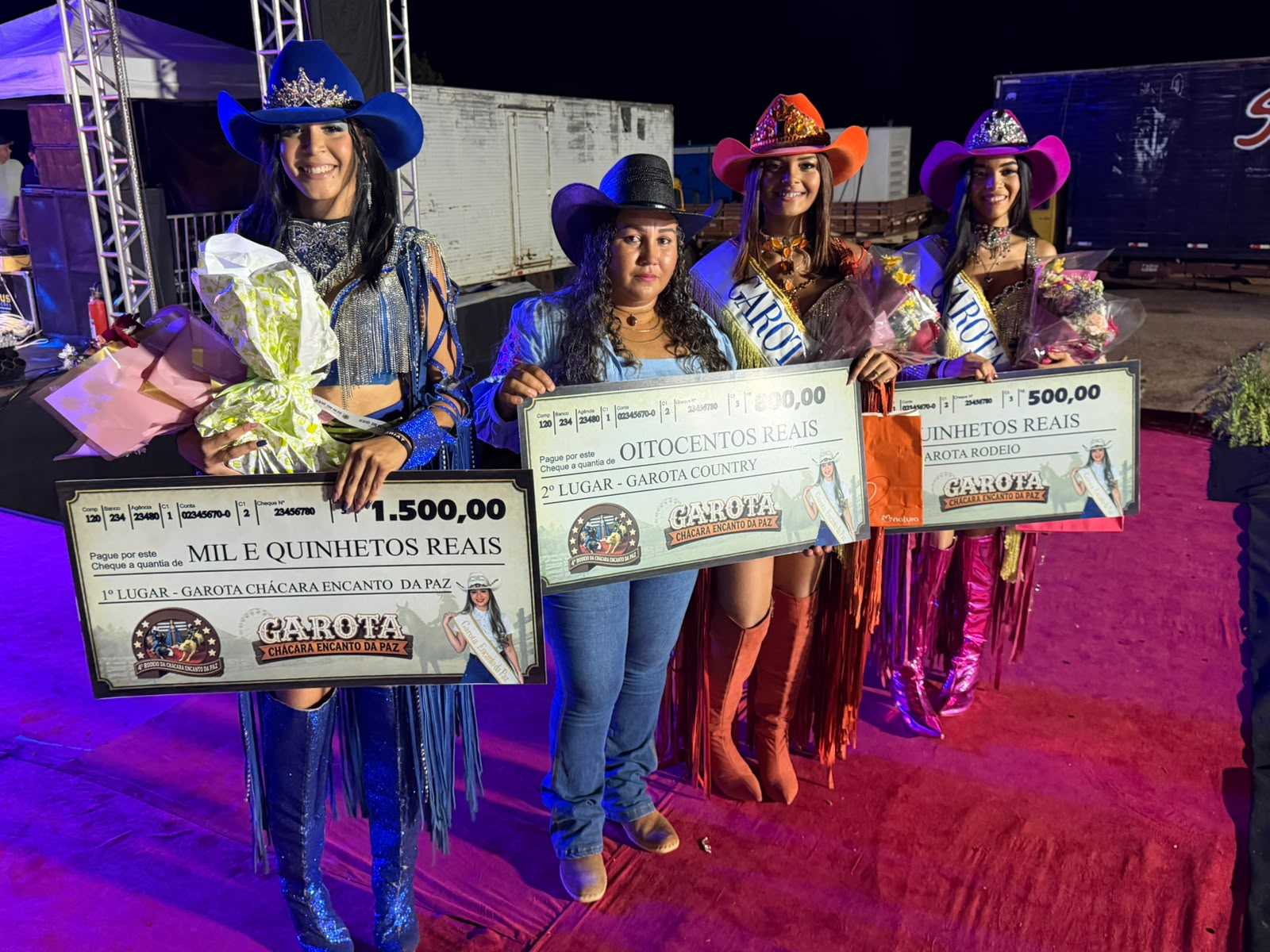 Dulce Bonfim Bulhões conquista o título de Garota Encanto da Paz em grande desfile no PA Onálicio Barros, em Caseara