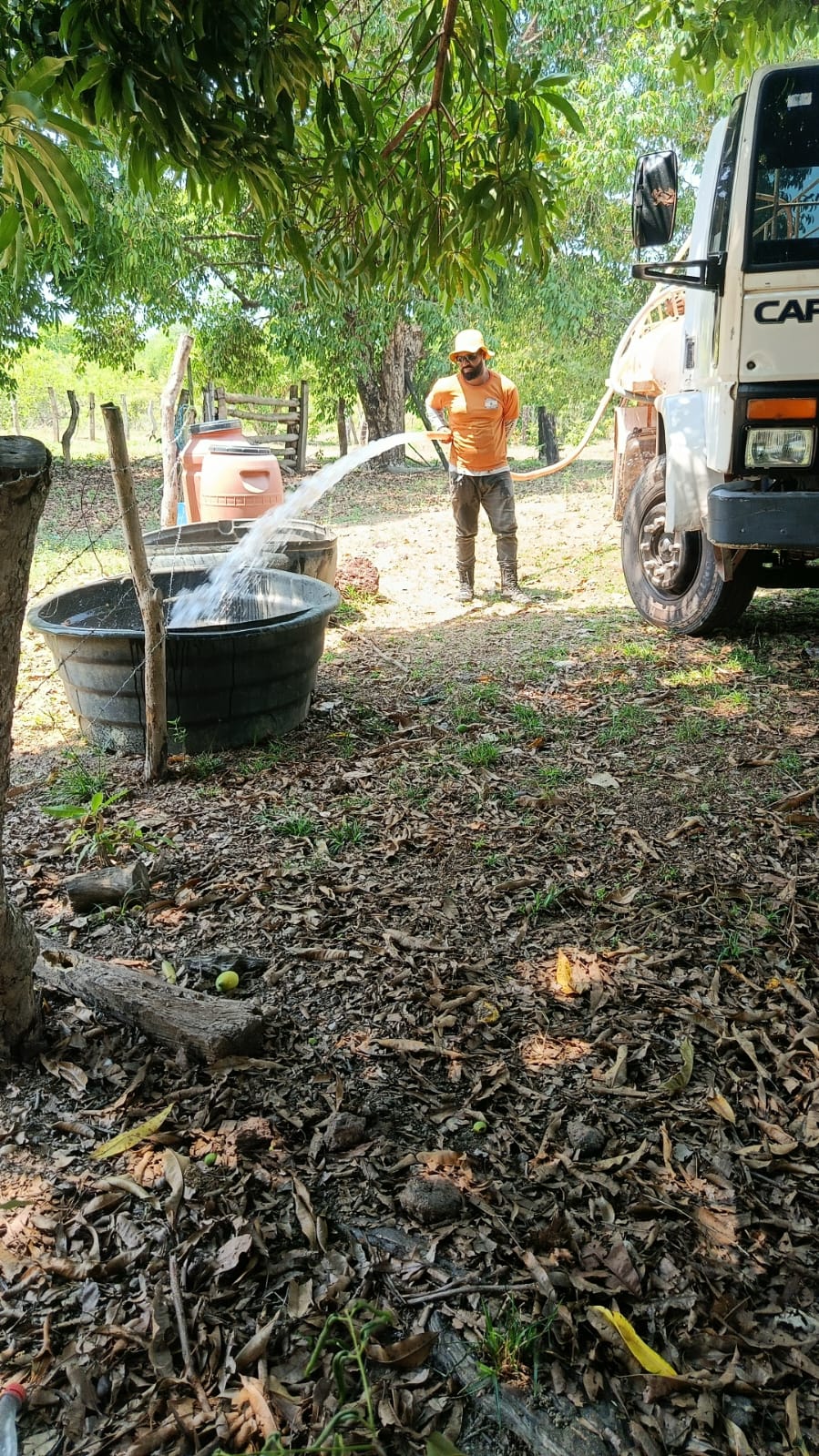Defesa Civil intensifica abastecimento de água potável na zona rural de Dois Irmãos do Tocantins
