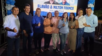 Prefeitos do Vale do Araguaia dão mais uma demonstração de unidade política na apresentação da pré-candidatura reeleição de Flavão em Divinópolis