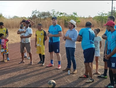 Na Zona Rural de Caseara Marcos do Chico, Diogo Felizari e o vereador e candidato a reeleição Railson se comprometem em melhorar estrutura do esporte no P.A Araguaia