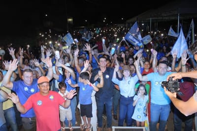 No comício de abertura de campanha a reeleição Irmão Geciran relembra ações realizadas em Dois Irmãos: “quem tem moral para falar em asfalto somos nós”