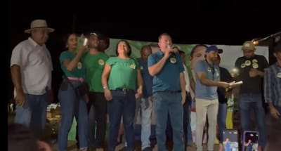 Saulo garante revitalização do Posto de Saúde, quadra de esportes e escola da Vila do Prata em Marianópolis