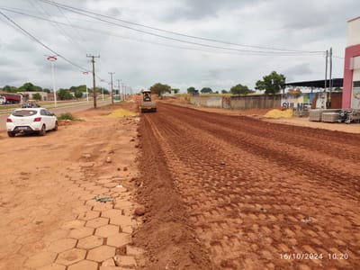 Obras na Avenida Messias dos Santos em Divinópolis seguem a todo vapor no setor Fernandinho