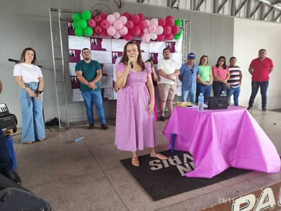“Festa da Vitória” da reeleição da vereadora Irmã Karol em Dois Irmãos  teve agradecimentos e apresentação do cantor Jean Novais