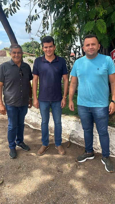 Prefeito Irmão Geciran Saraiva busca recursos em Brasília para Dois Irmãos acompanhado do presidente Eraldo e de Gustavo Cabeção