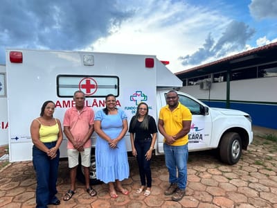 Secretário de Saúde de Caseara Junior Rodrigues e equipe apresenta nova ambulância na reta final da gestão