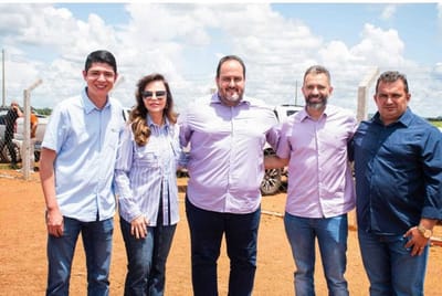 Prefeito Manoel Moura e presidente Leoman Medrado participaram de inauguração de escola em Lagoa da Confusão