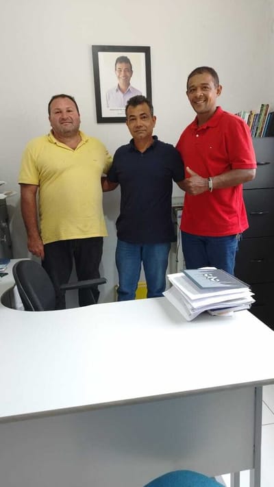 Após Ângela Maria vereadores Valdivan da Silva e Jorge Dias se reúnem com secretário de Educação de Divinópolis