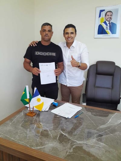 Presidente da ATS Pedro Cardoso garante a Vereador Gilvan extensão da Rede de Água no setor  Augustinho em Caseara