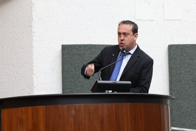 “Fui ao Hospital Regional de Paraíso e pediram que eu me retirasse. Isso é um absurdo”, afirmou o deputado Dr. Danilo em sessão da Assembleia Legislativa