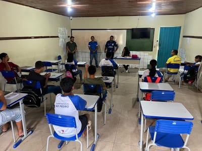 Secretaria de Educação e Esporte de Abreulândia realiza visita às escolas para incentivar alunos da escolinha de futebol