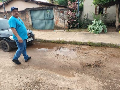 Moradores do Setor Sol Nascente protestam contra a Hidro Forte por vazamento de água em Divinópolis do Tocantins