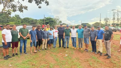 Prefeito de Abreulândia Manoel Moura participa de torneio de futebol no Assentamento Santa Clara município de Aragucema