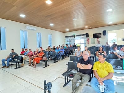 Prefeitura de Dois Irmãos do Tocantins promove reunião para fortalecer a avicultura de corte em 2025