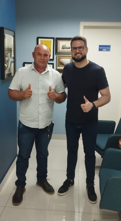 Vereador Irmão Elias busca recursos para o Assentamento P.A Manchete em visita a Mantoan em Palmas