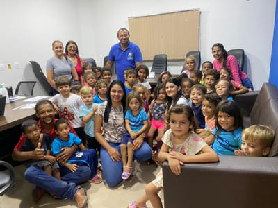 Alunos do Centro  Educacional Santa Rita de Cássia visitam Câmara Municipal de Divinópolis do Tocantins