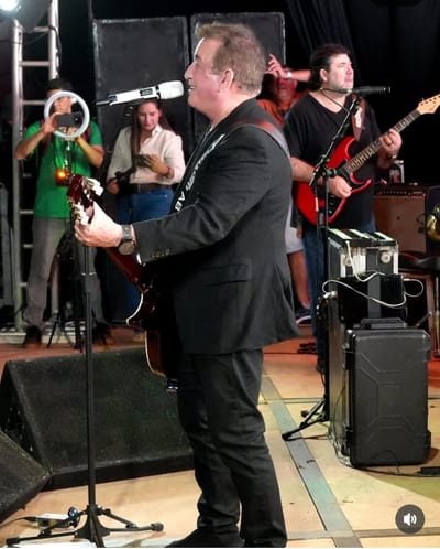 Abertura oficial da Praia da Ilha em Caseara terá apresentação do cantor Amado Batista em 5 de julho