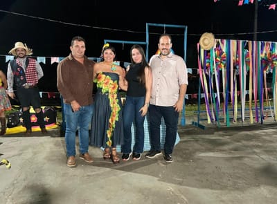 Manoel Moura e Marquinhos celebram São João promovido pela Assistência Social de Abreulândia