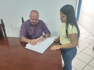 Prefeito Flavão assina contrato para construção de escola de tempo integral com 13 salas em Divinópolis do Tocantins