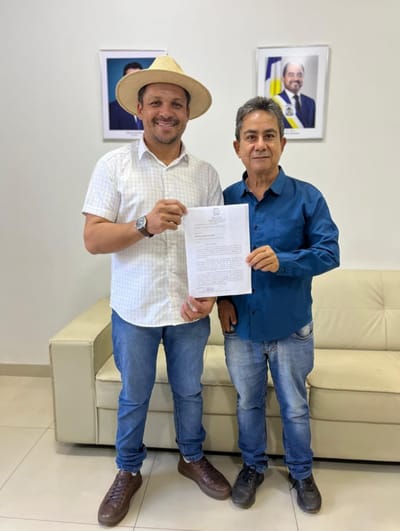 Presidente da Câmara de Caseara reivindica melhorias para zona rural durante visita ao prefeito Marcos do Chico