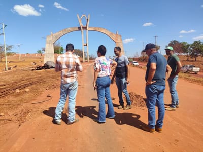 Prefeita Nezita visita canteiro de obras e lamenta atrasos do cronograma por parte das empreiteiras em Monte Santo