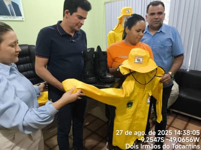 Prefeitura de Dois Irmãos entrega novos uniformes à Brigada Ambiental