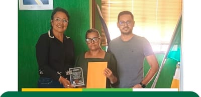 Professora Telma Cristina encerra trajetória no serviço público e é homenageada em Monte Santo