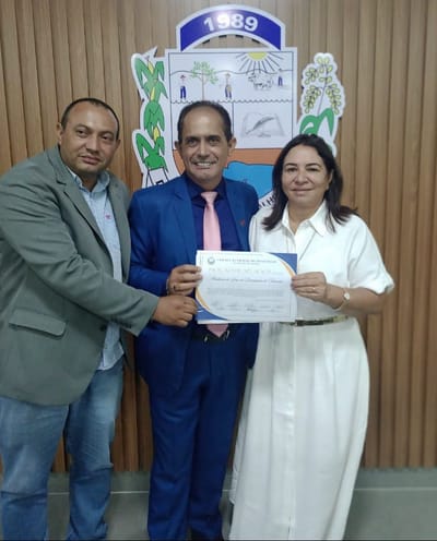 Academia de Letras de Divinópolis do Tocantins, recebe Moção de Aplausos do Legislativo