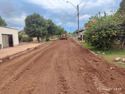 Começa a retirada definitiva do antigo pavimento da Rua Marcilon Martins em Divinópolis do Tocantins