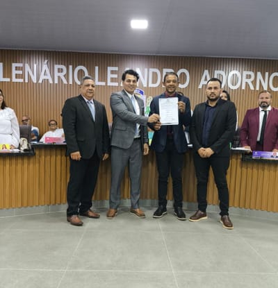 Valdivan da Silva é empossado pela segunda vez como presidente da Câmara de Divinópolis do Tocantins