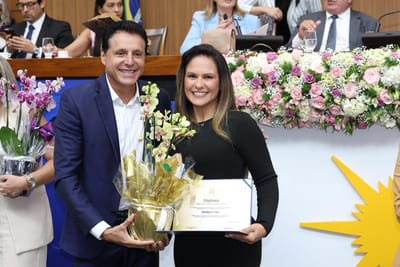 Deputado Nilton Franco homenageia gestora do agronegócio Manthura Zara em sessão pelo Dia da Mulher