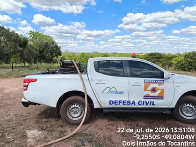 Defesa Civil de Dois Irmãos intensifica ações de abastecimento de água e irrigação de áreas públicas durante o período de estiagem