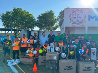 Fazenda Hathor fortalece esporte e apoia Escolinha de Futebol de Marianópolis