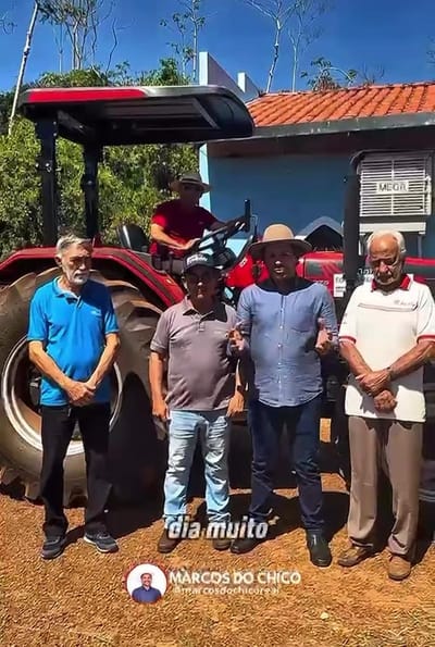 Trator é entregue ao assentamento Buritirana, em Caseara, para fortalecer agricultura familiar