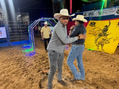 Vereadores de Caseara prestigiam rodeio da Chácara Encanto da Paz e destacam importância do evento para a economia local