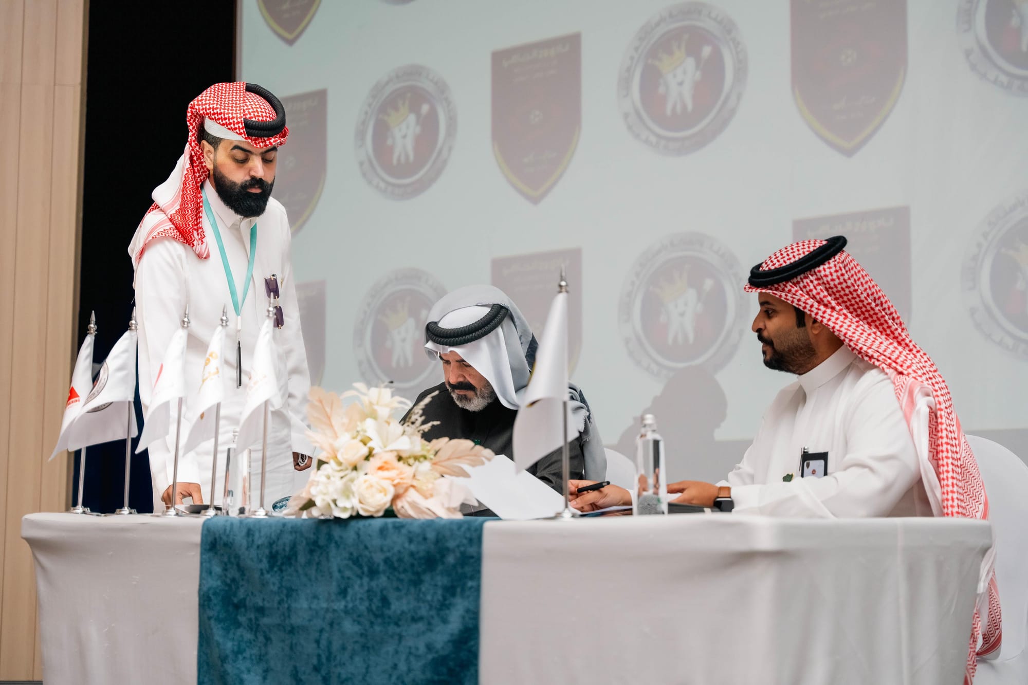 مجمع العناية الطبي راعيًا طبيًا لنادي وج