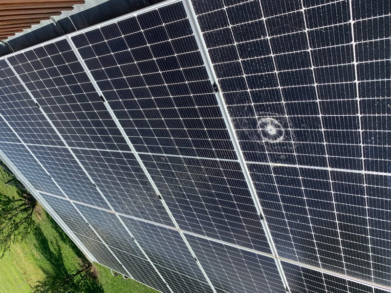 detekce vadného panelu při revizi